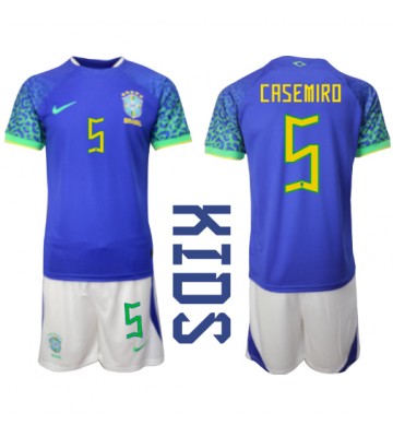 Maillot de foot Brésil Casemiro #5 Extérieur enfant Monde 2022 Manches Courte (+ pantalon court)
